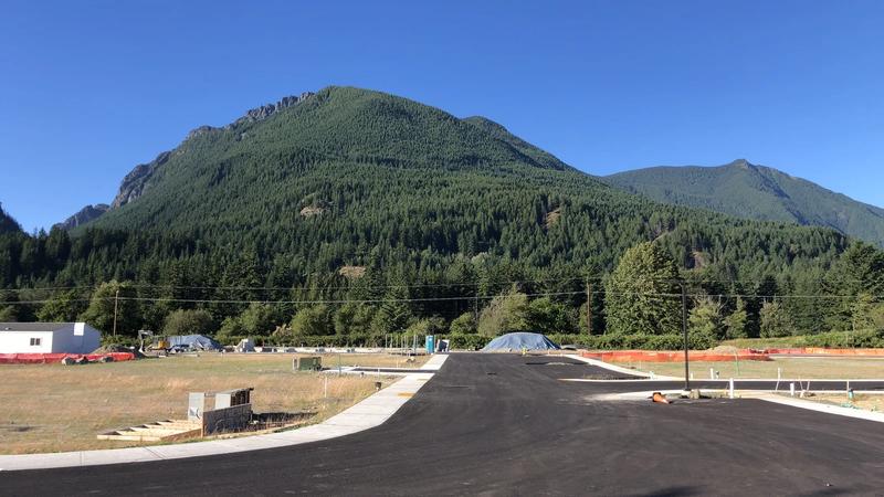 Mount Si and Little Si seen from Southeast North Bend Way in North Bend.